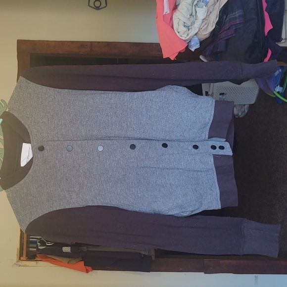 BCBGeneration sz xs black and gray sweater jacket - Picture 1 of 1